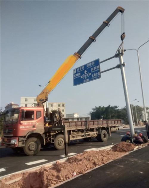 昌江区设备吊装租赁吊车要用多大吊车
