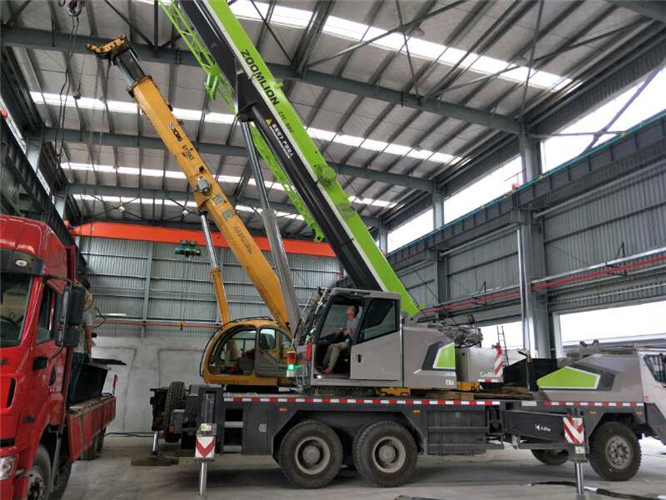 昌江区高空车出租需要注意哪些安全事项？